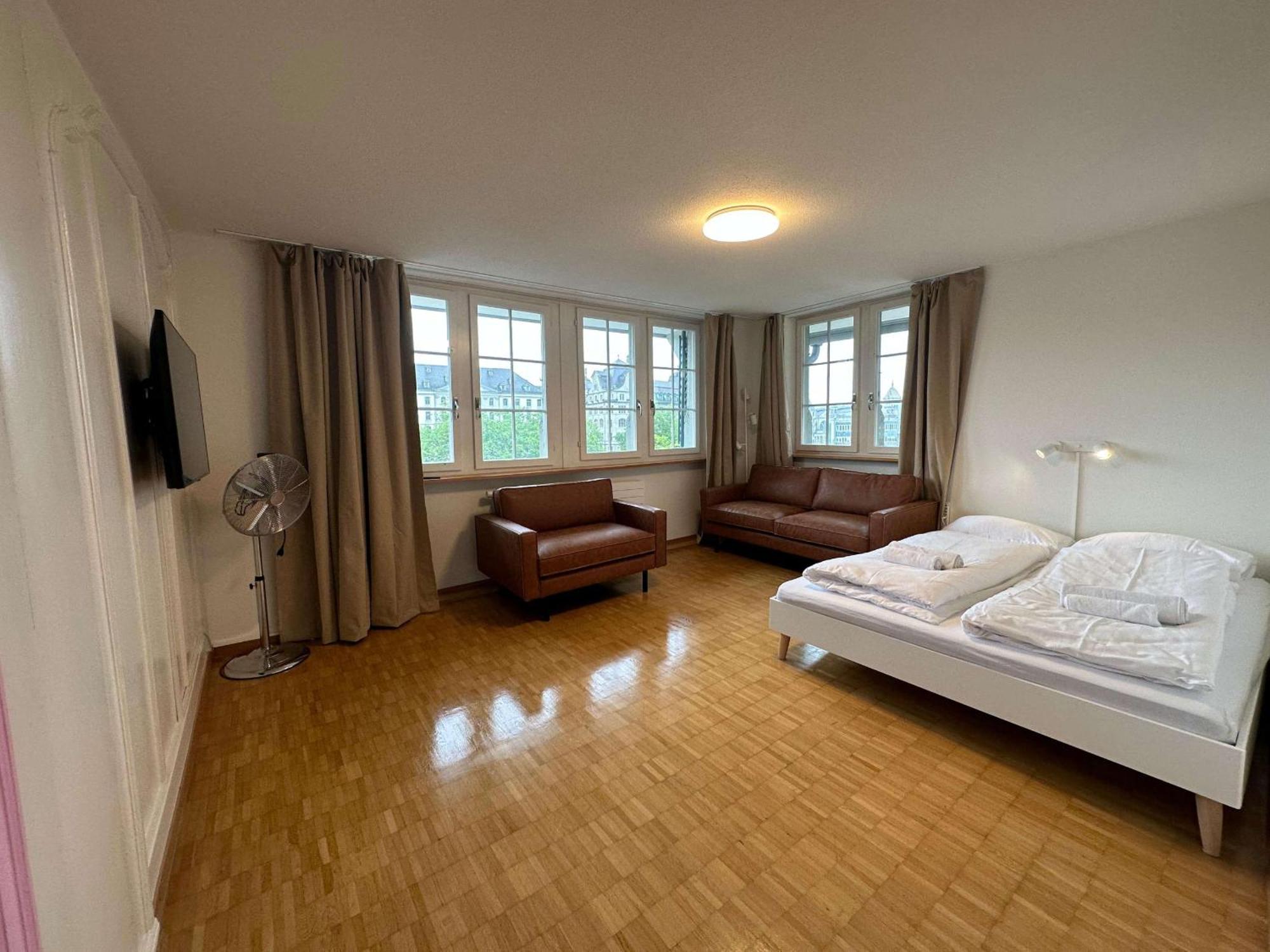Hitrental Limmatquai Apartment Zurich Exterior photo